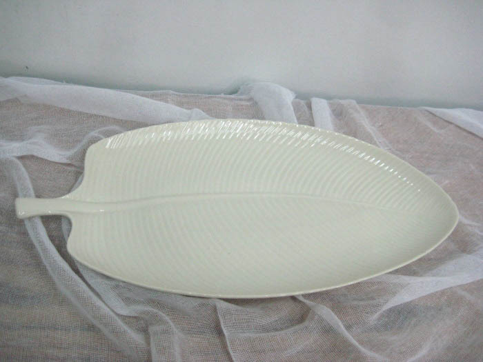 BIG PORCELAIN PLATE